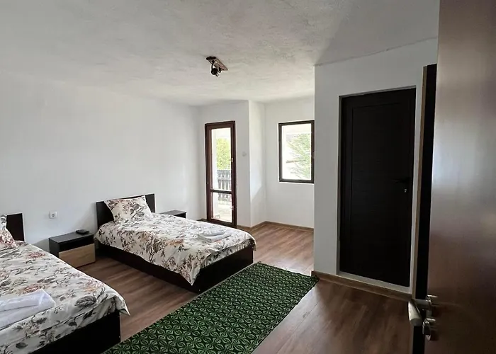 чемерникъ *